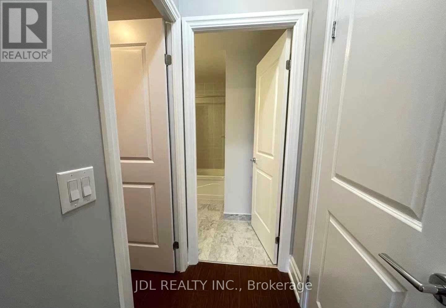 107 - 57 Upper Duke Crescent, Markham, Ontario  L6G 0B9 - Photo 15 - N12764876