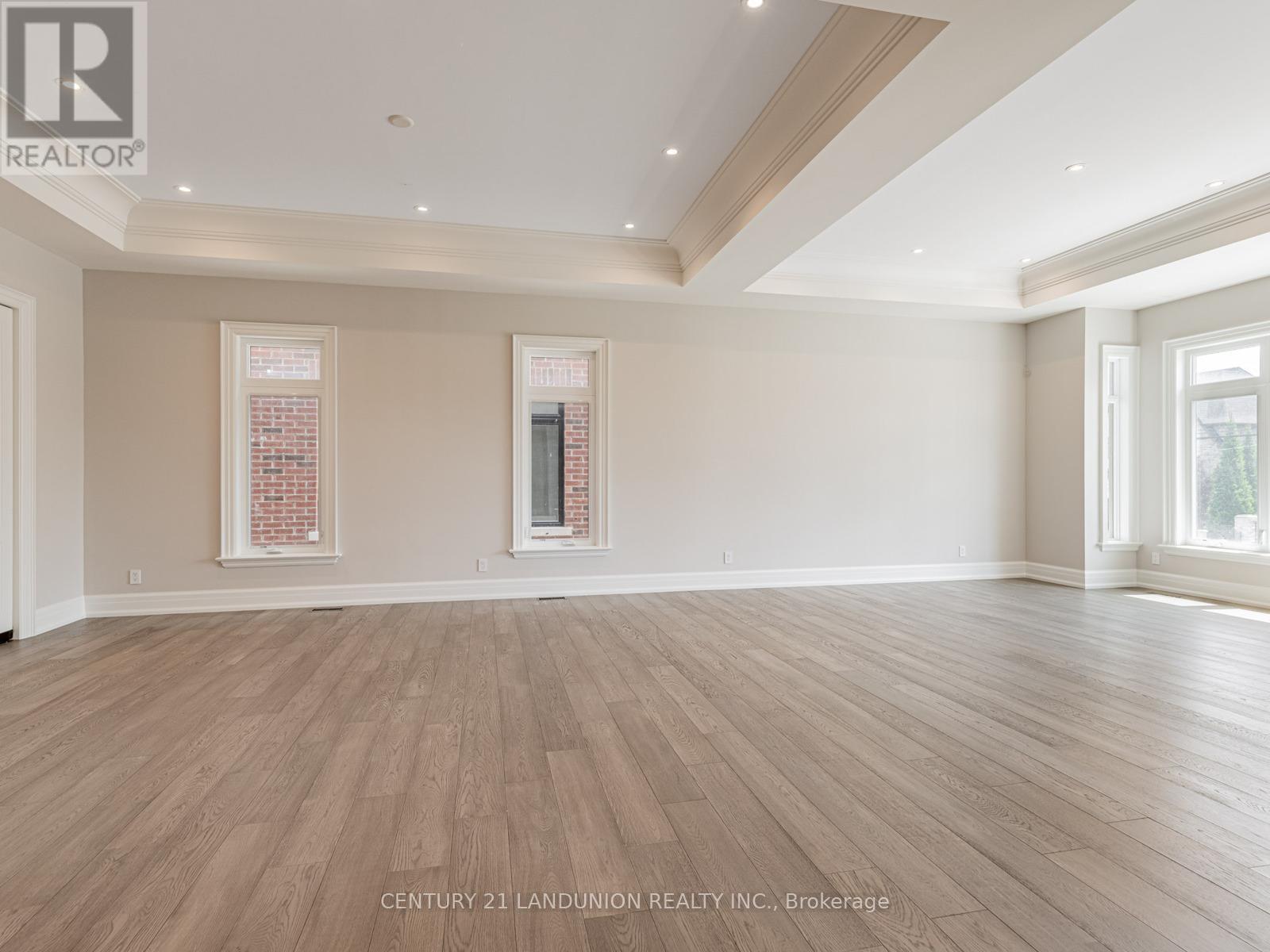 36a Elm Grove Avenue, Richmond Hill (Oak Ridges), Ontario  L4E 2W8 - Photo 3 - N12764894