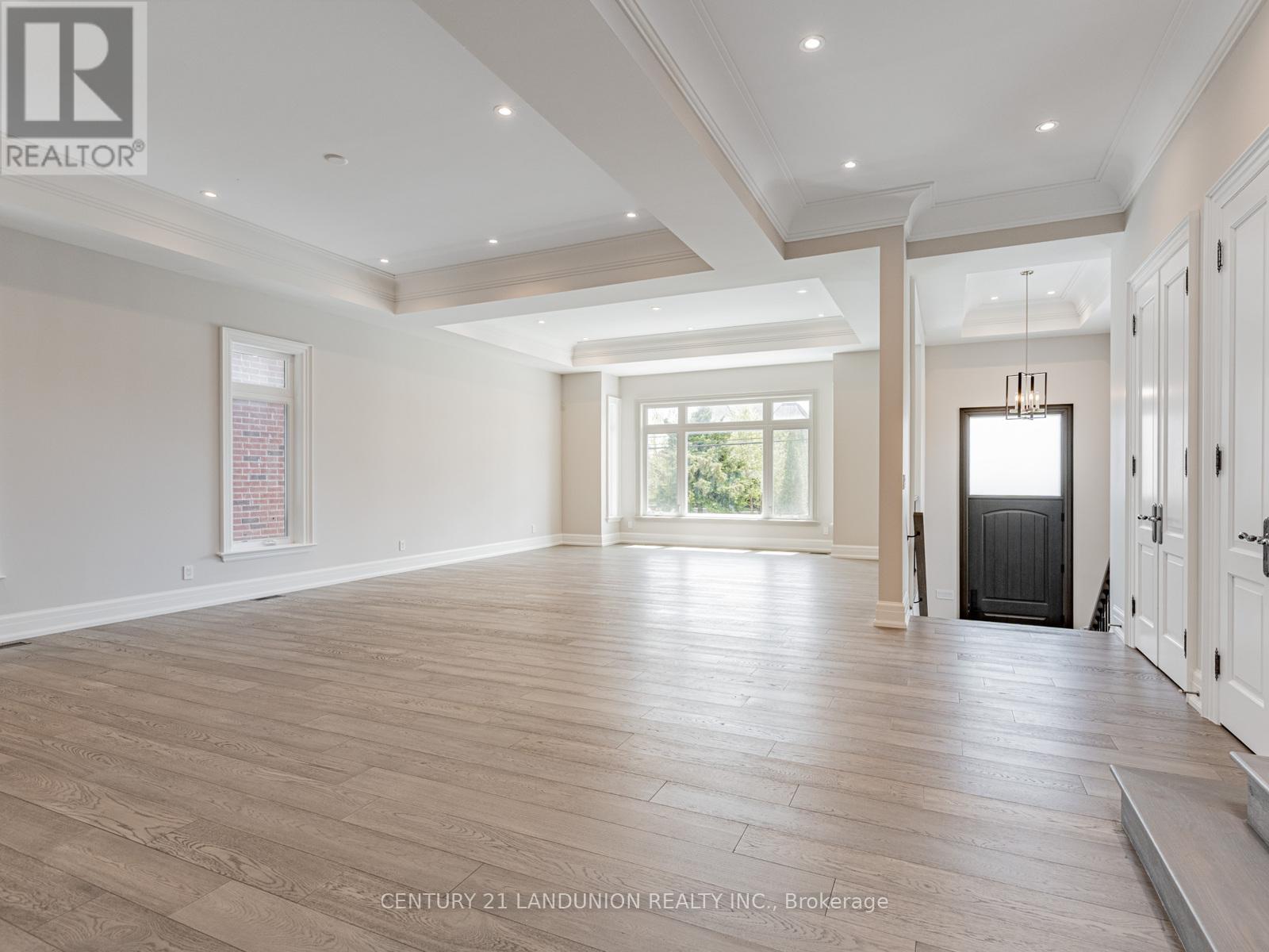 36a Elm Grove Avenue, Richmond Hill (Oak Ridges), Ontario  L4E 2W8 - Photo 9 - N12764894