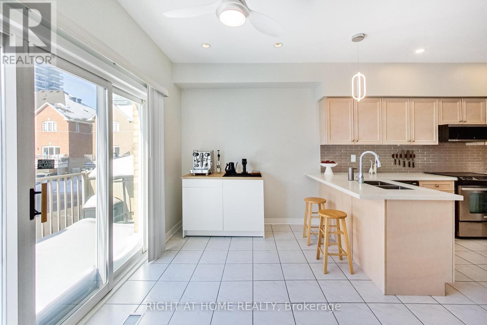 96 - 23 Observatory Lane, Richmond Hill, Ontario  L4C 0M7 - Photo 13 - N12764916