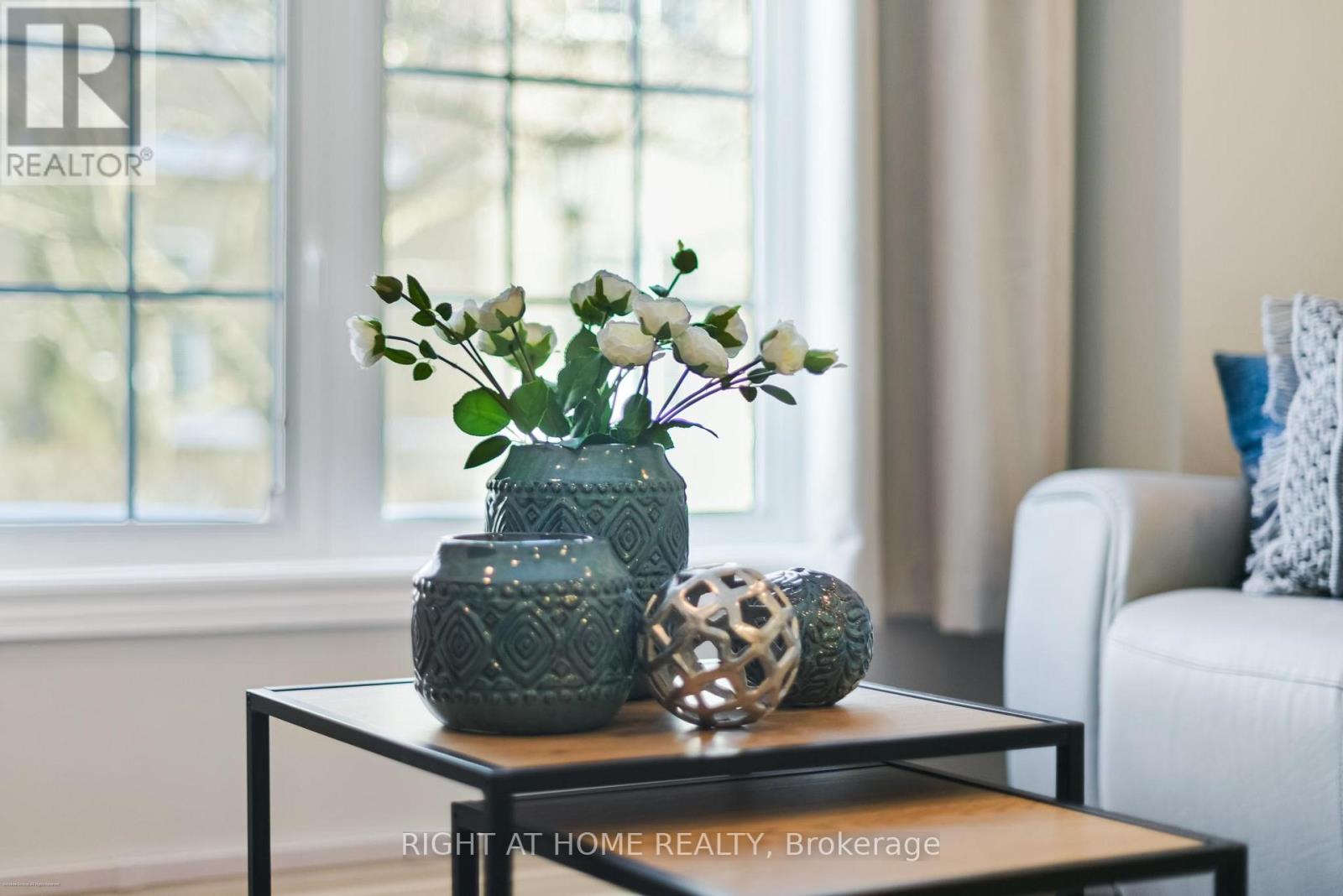 96 - 23 Observatory Lane, Richmond Hill, Ontario  L4C 0M7 - Photo 3 - N12764916