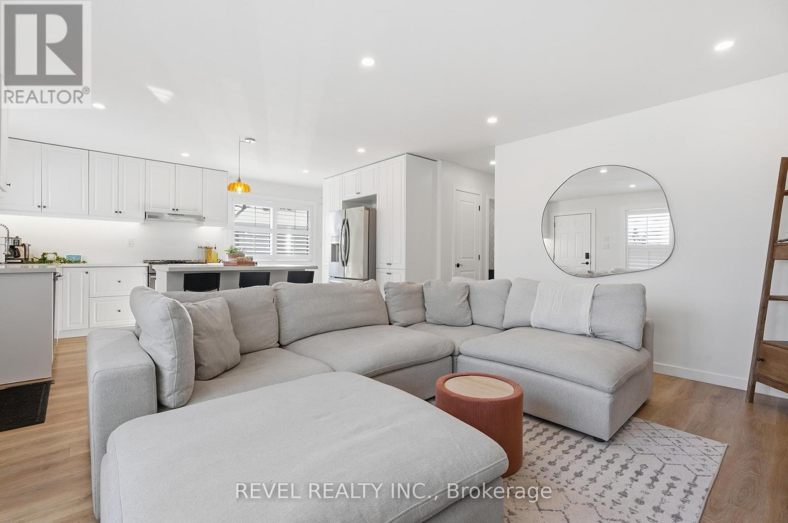 135 Niagara Street, Collingwood, Ontario  L9Y 3X8 - Photo 4 - S12764914