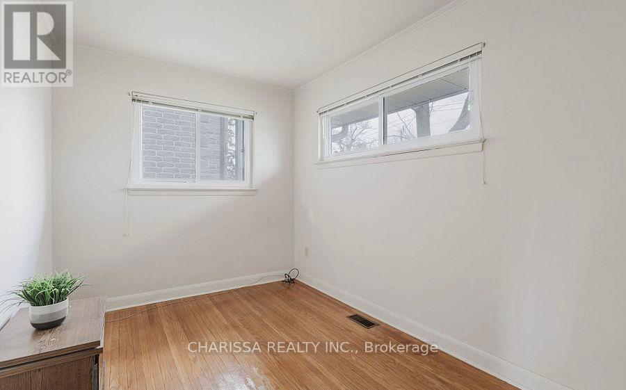 Upper - 2416 Rebecca Street, Oakville, Ontario  L6L 2B2 - Photo 17 - W12764884