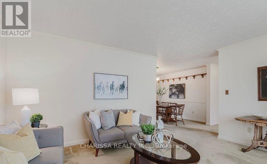 Upper - 2416 Rebecca Street, Oakville, Ontario  L6L 2B2 - Photo 7 - W12764884