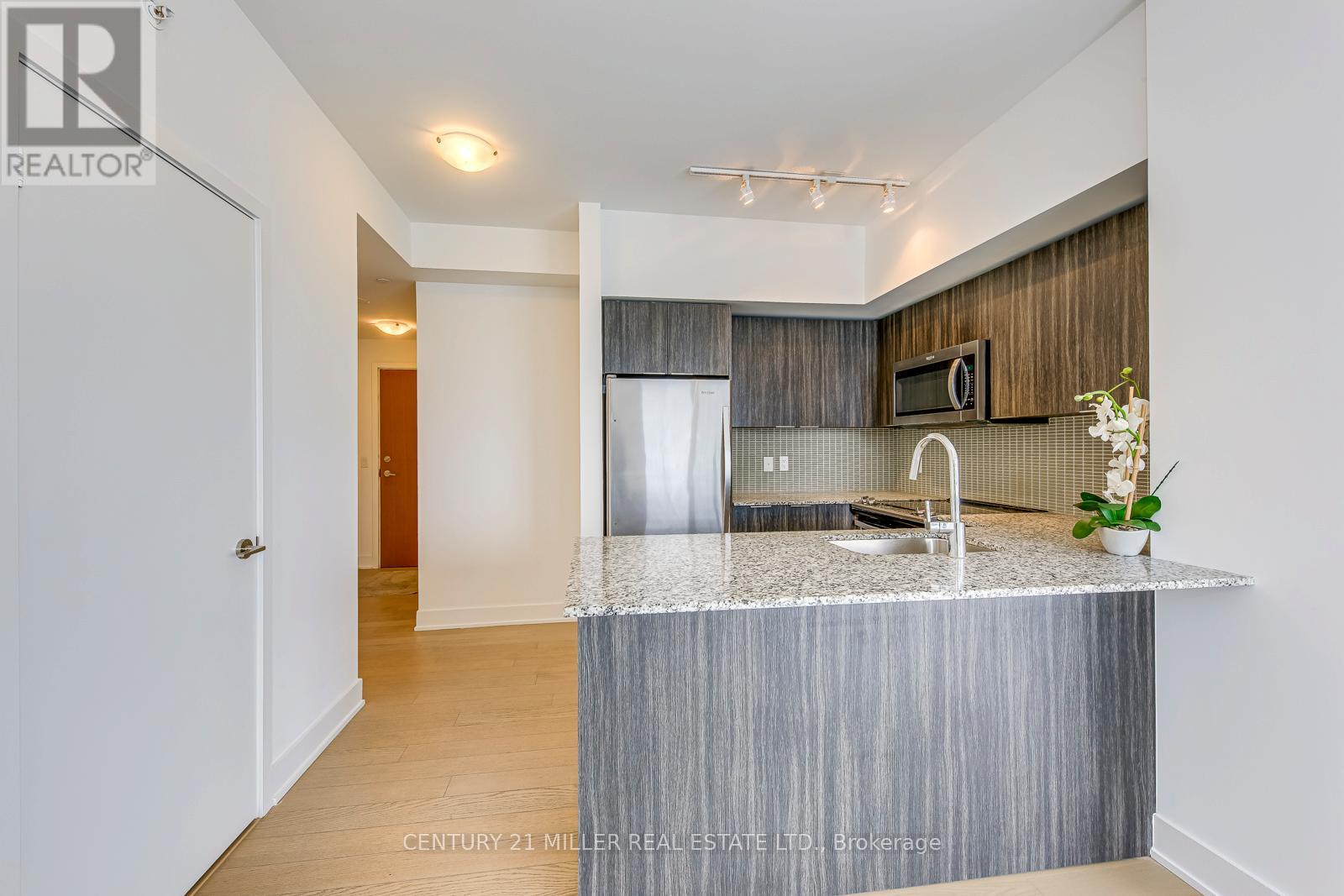 3416 - 30 Shore Breeze Drive, Toronto (Mimico), Ontario  M8V 0J1 - Photo 6 - W12764918