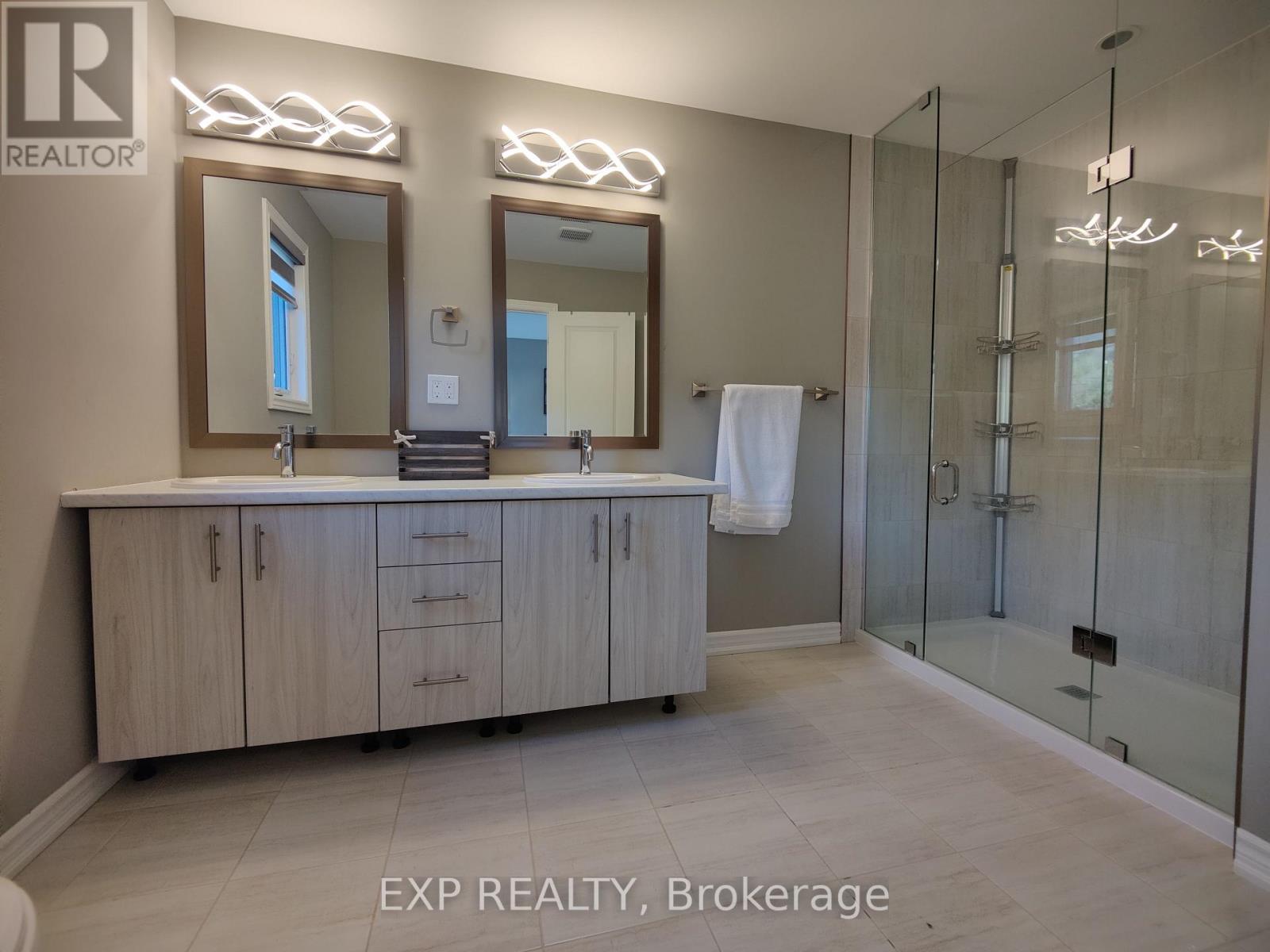 112 Delphi Court, Blue Mountains, Ontario  N0H 1J0 - Photo 17 - X12764890