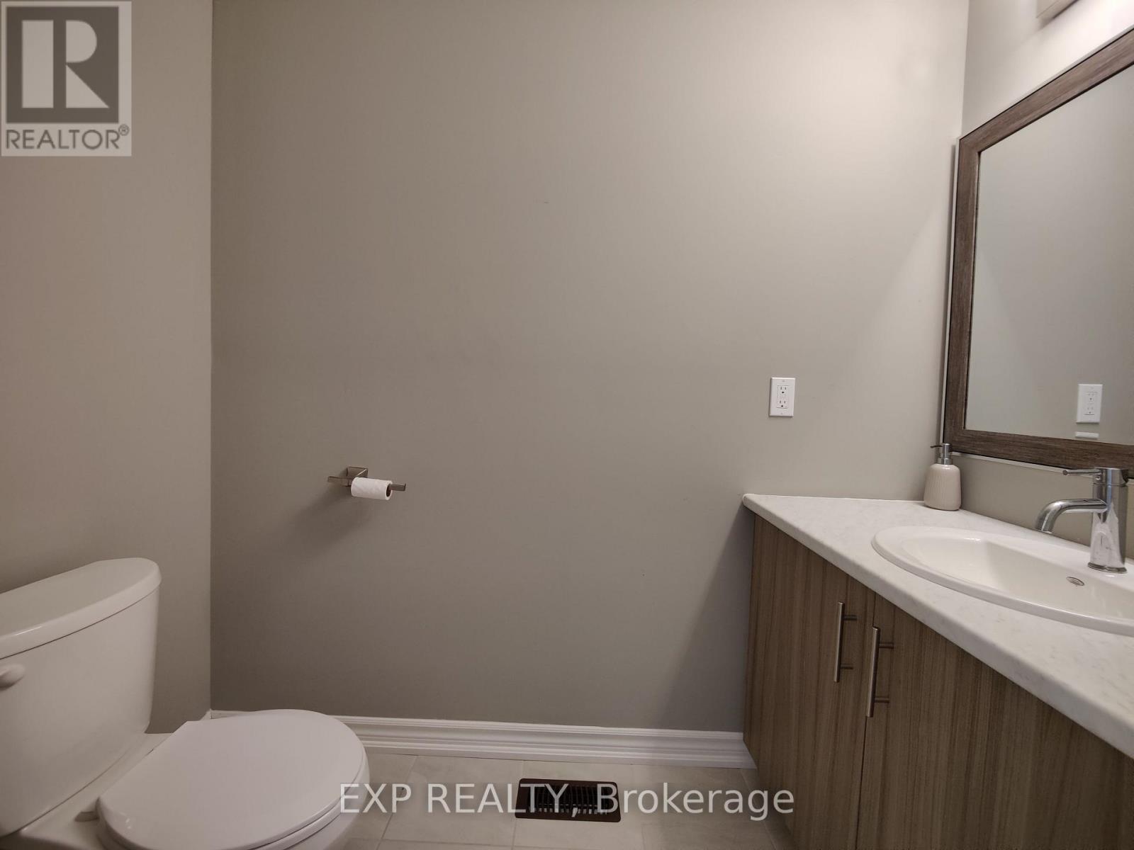 112 Delphi Court, Blue Mountains, Ontario  N0H 1J0 - Photo 7 - X12764890