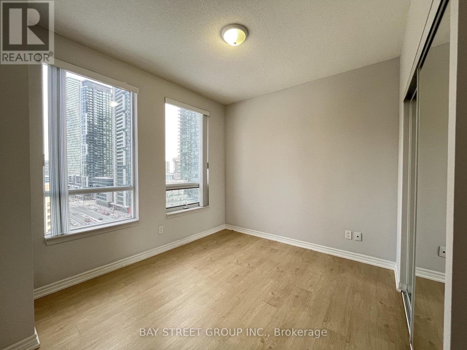 1101 - 388 Prince Of Wales Drive, Mississauga, Ontario  L5B 0A1 - Photo 16 - W12660156