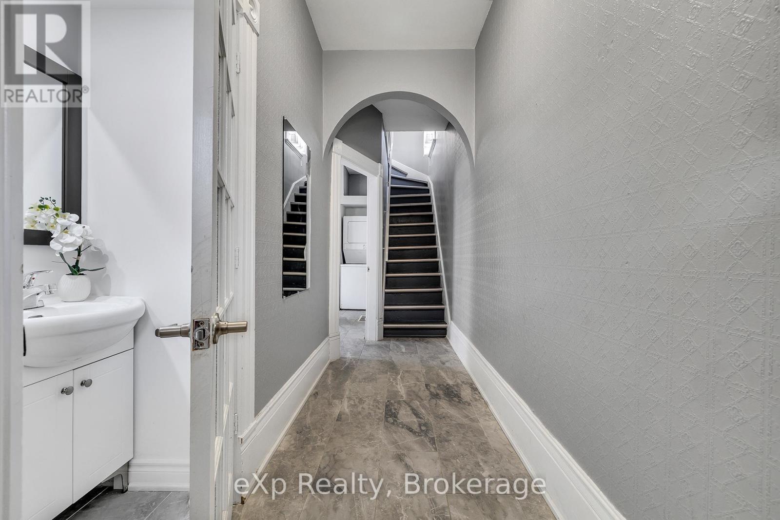 1 - 174 William Street, Brantford, Ontario  N3T 3L5 - Photo 11 - X12764930