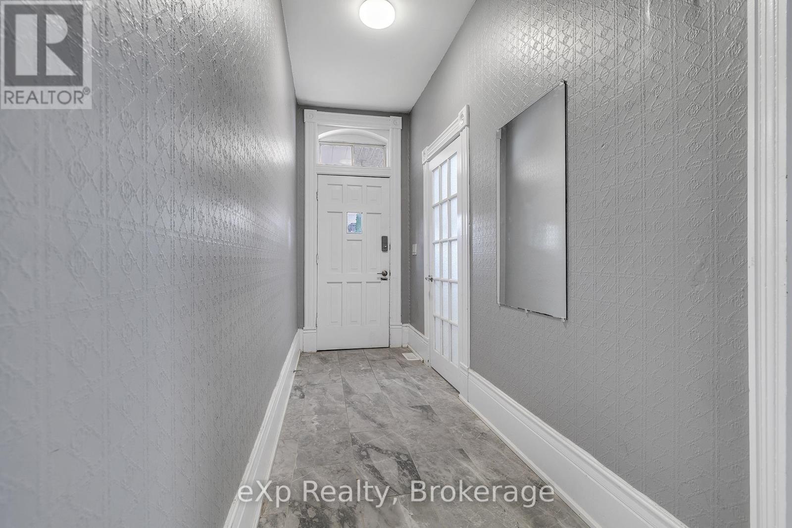 1 - 174 William Street, Brantford, Ontario  N3T 3L5 - Photo 3 - X12764930