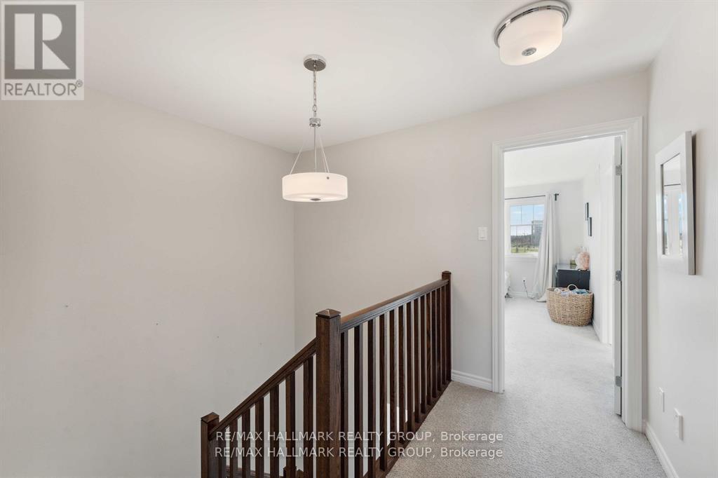 203 Finsbury Avenue, Ottawa, Ontario  K2S 2P8 - Photo 13 - X12764974