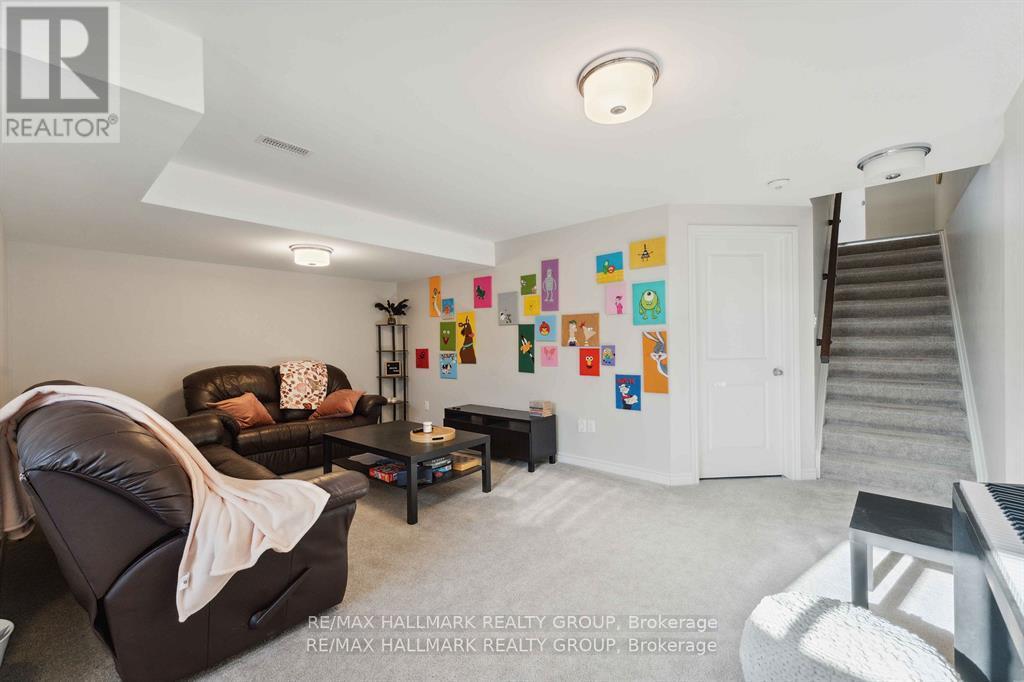 203 Finsbury Avenue, Ottawa, Ontario  K2S 2P8 - Photo 25 - X12764974