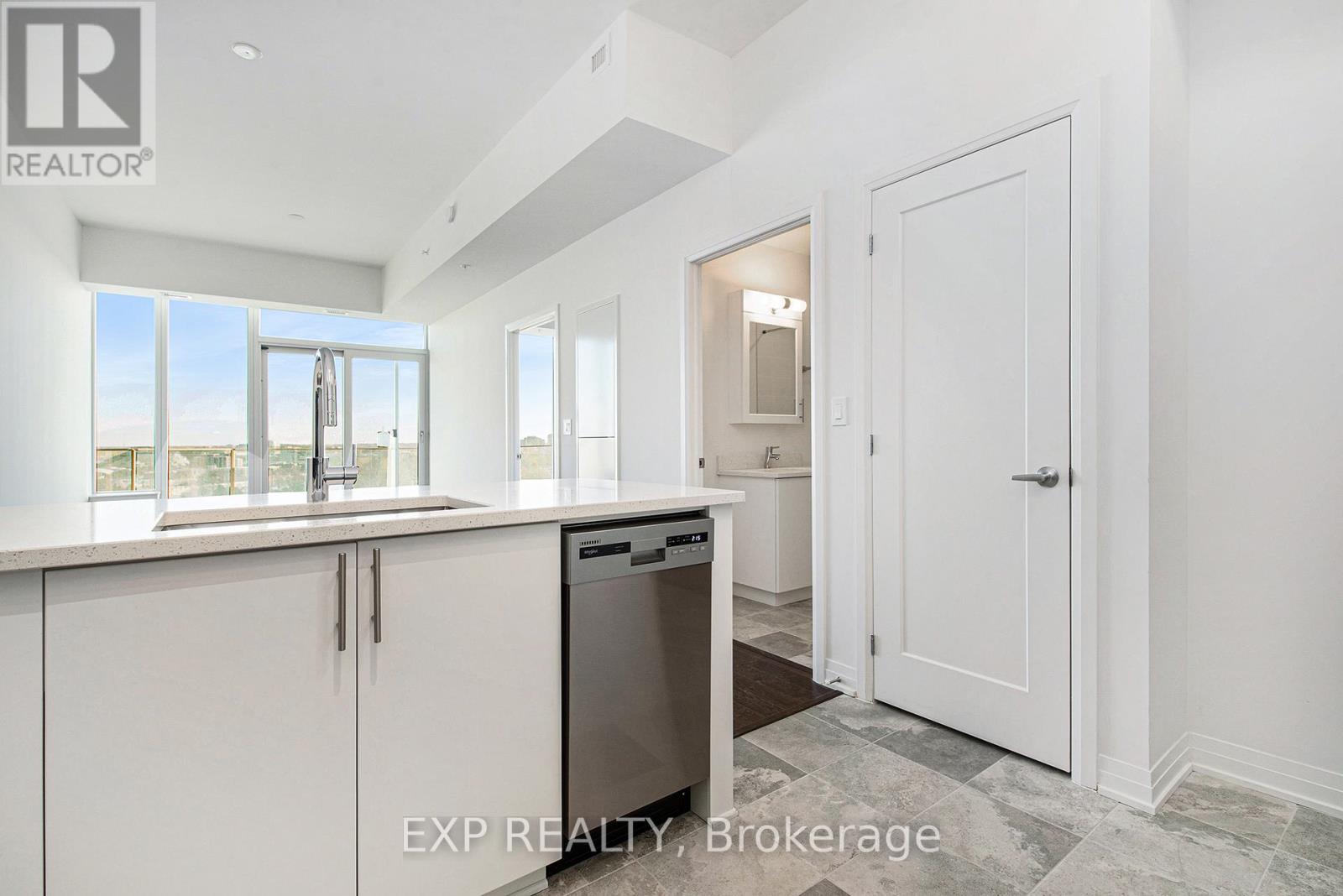 #1805 - 805 Carling Avenue, Ottawa, Ontario  K1S 5W9 - Photo 13 - X12754260