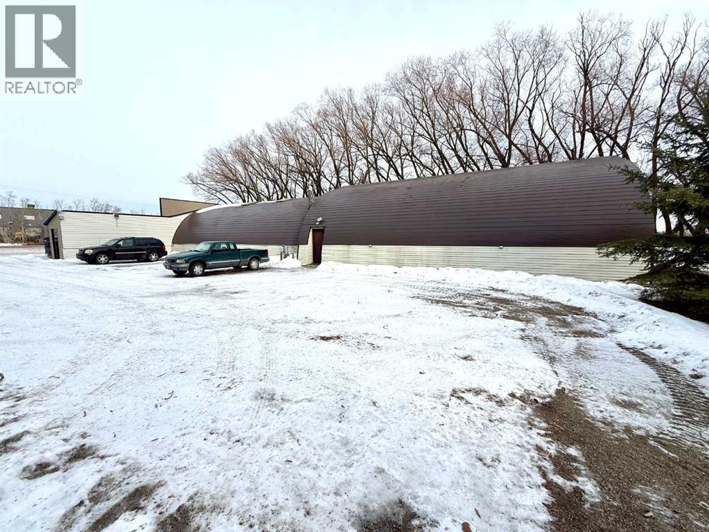 28045 Twp Rd 384, Rural Red Deer County, Alberta  T4E 3E3 - Photo 17 - A2281273