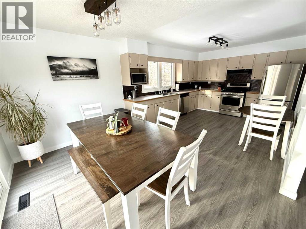 28045 Twp Rd 384, Rural Red Deer County, Alberta  T4E 3E3 - Photo 10 - A2281273