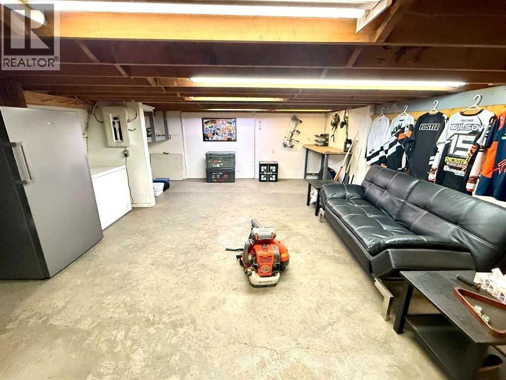 28045 Twp Rd 384, Rural Red Deer County, Alberta  T4E 3E3 - Photo 20 - A2281273