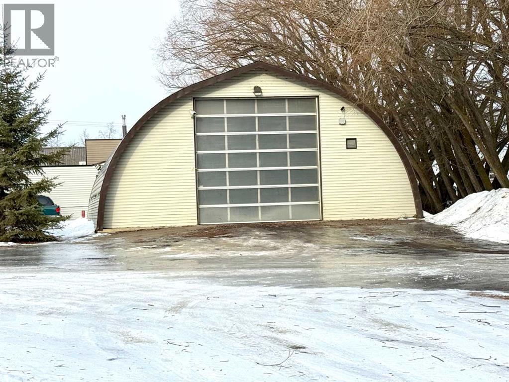 28045 Twp Rd 384, Rural Red Deer County, Alberta  T4E 3E3 - Photo 16 - A2281273