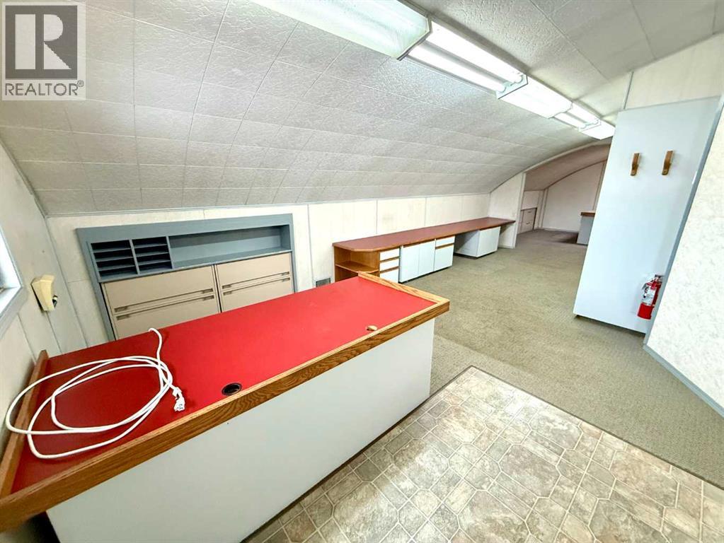 28045 Twp Rd 384, Rural Red Deer County, Alberta  T4E 3E3 - Photo 31 - A2281273