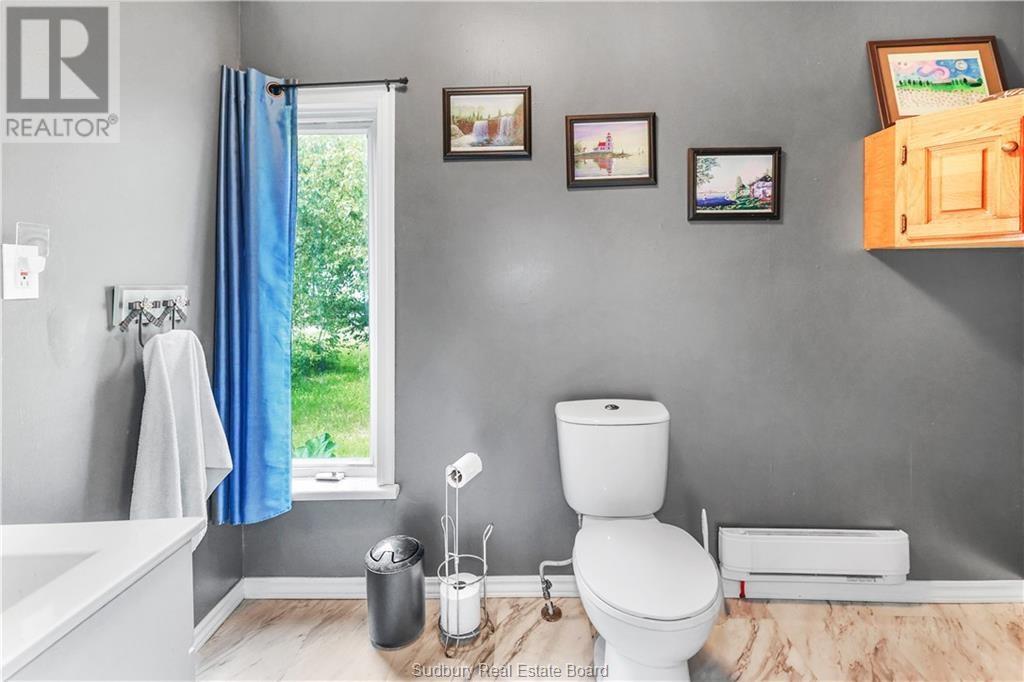 5751 Bidwell Road, Little Current, Ontario  P0P 1K0 - Photo 11 - 2126357