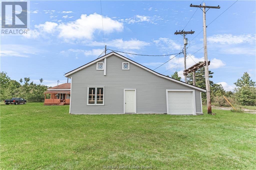 5751 Bidwell Road, Little Current, Ontario  P0P 1K0 - Photo 3 - 2126357