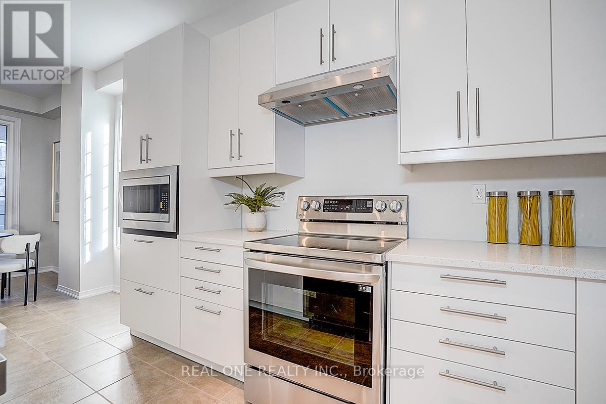 11 Poetry Drive, Vaughan, Ontario  L4H 3P8 - Photo 15 - N12764940