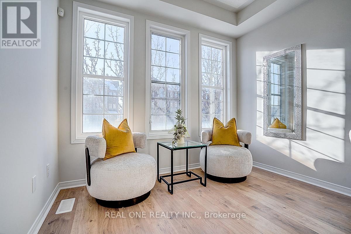 11 Poetry Drive, Vaughan, Ontario  L4H 3P8 - Photo 3 - N12764940