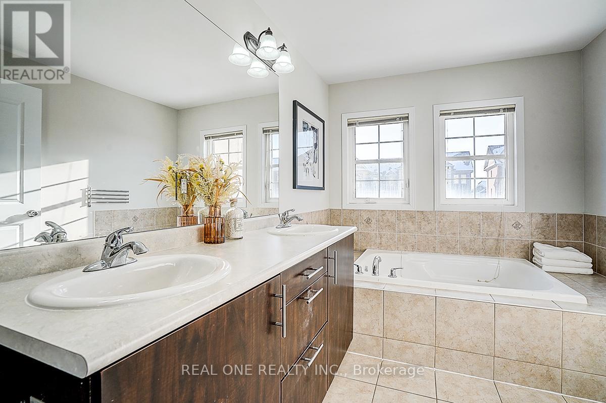 11 Poetry Drive, Vaughan, Ontario  L4H 3P8 - Photo 31 - N12764940