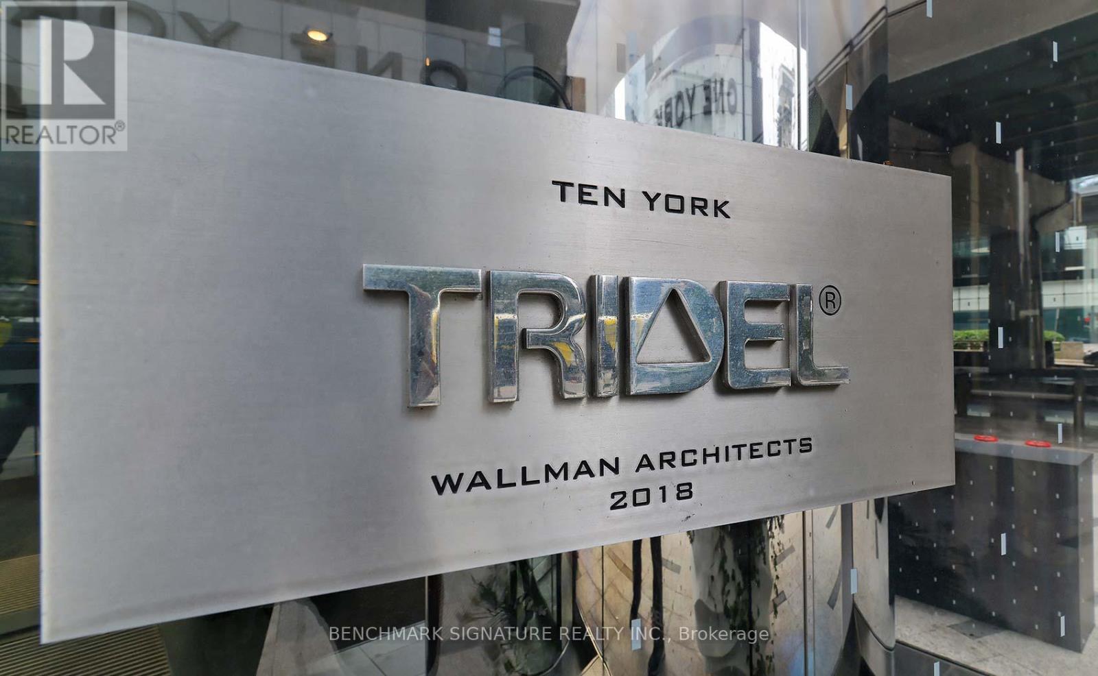 5807 - 10 York Street, Toronto (Waterfront Communities), Ontario  M5J 0E1 - Photo 10 - C12764546