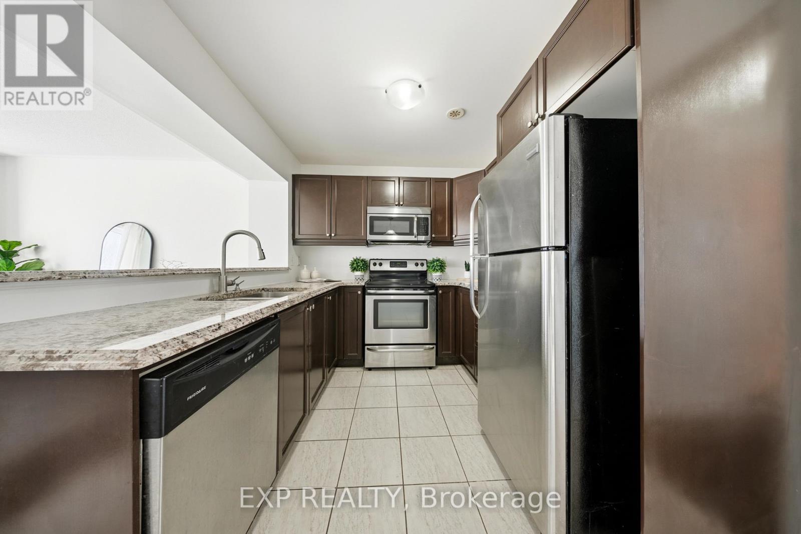 22 Donomore Drive, Brampton (Northwest Brampton), Ontario  L7A 0S7 - Photo 15 - W12764938