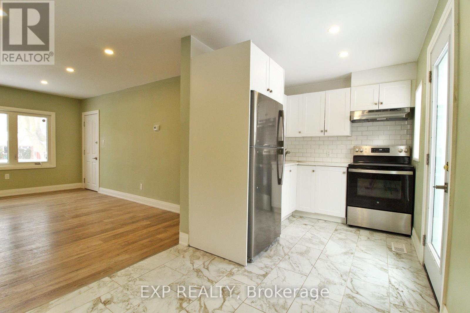 Main - 1243 Langmuir Avenue, London East, Ontario  N5W 2G2 - Photo 4 - X12764966