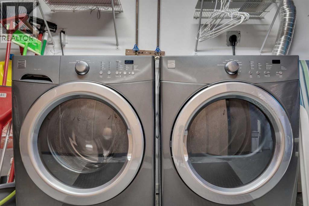 19 Garrick Drive Sw, Calgary, Alberta  T3E 5B4 - Photo 40 - A2284137