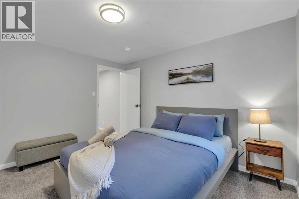 19 Garrick Drive Sw, Calgary, Alberta  T3E 5B4 - Photo 38 - A2284137