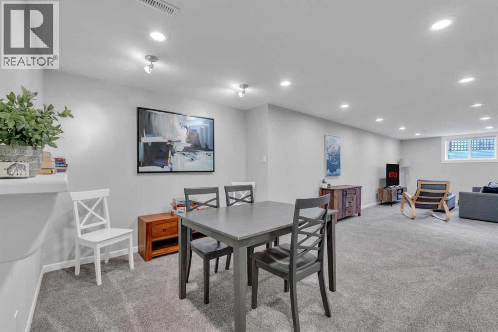 19 Garrick Drive Sw, Calgary, Alberta  T3E 5B4 - Photo 35 - A2284137