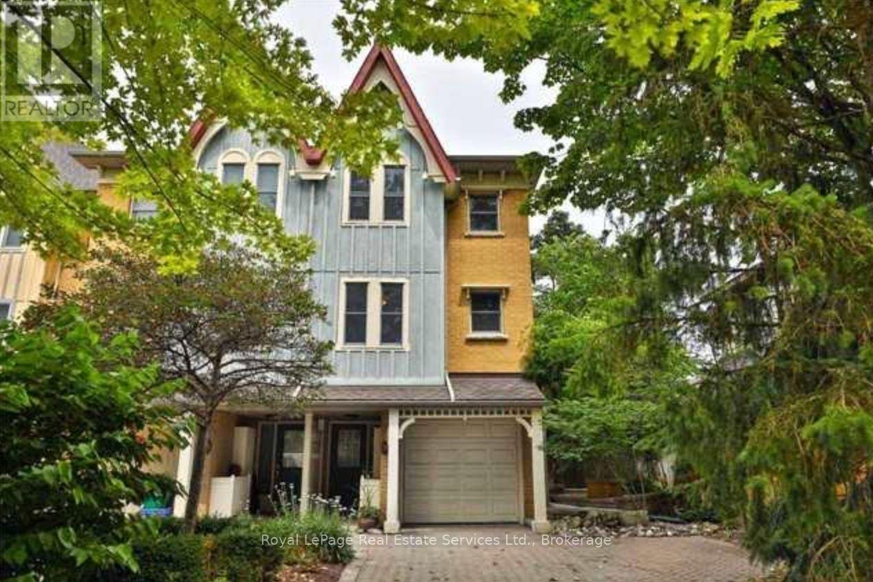 79 Brant Street, Oakville, Ontario  L6K 2Z5 - Photo 2 - W12764996