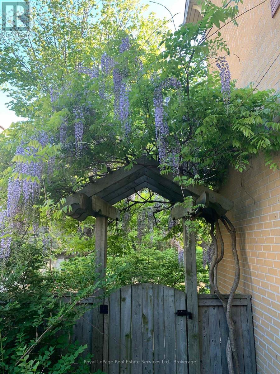 79 Brant Street, Oakville, Ontario  L6K 2Z5 - Photo 26 - W12764996