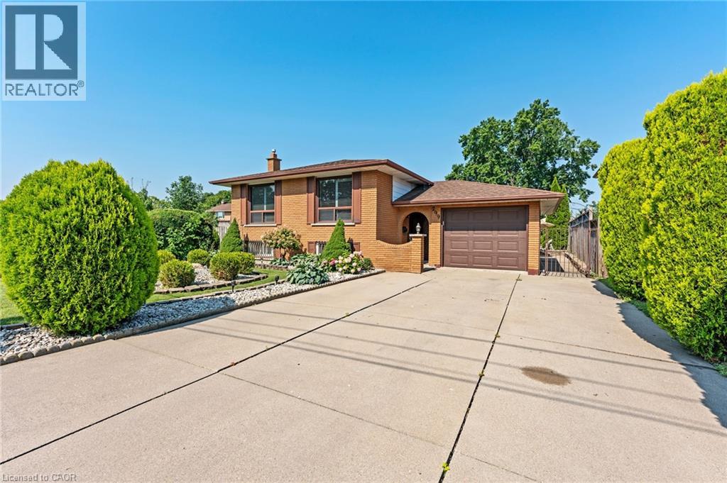 299 Eastdale Boulevard, Stoney Creek, Ontario  L8E 3W9 - Photo 1 - 40803090