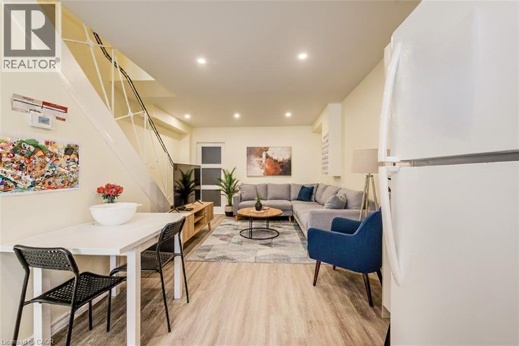 284 Westcourt Place, Waterloo, Ontario  N2L 2R7 - Photo 7 - 40802611