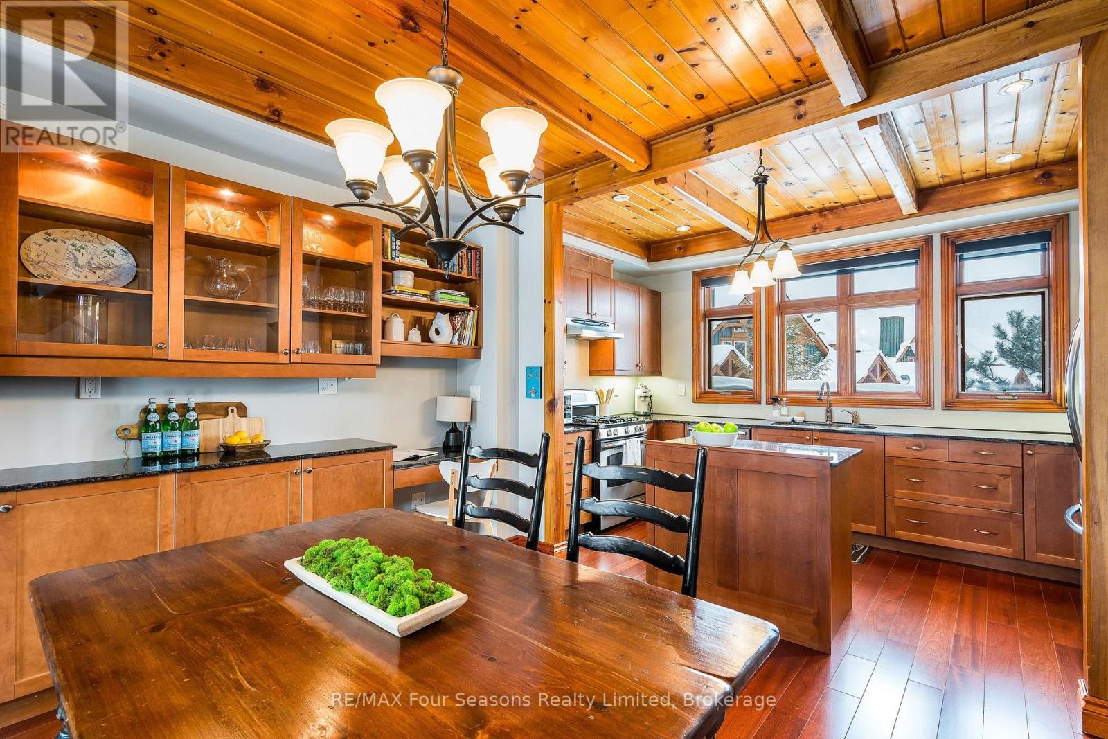 41 - 214 Blueski George Crescent, Blue Mountains, Ontario  L9Y 0V5 - Photo 13 - X12764986