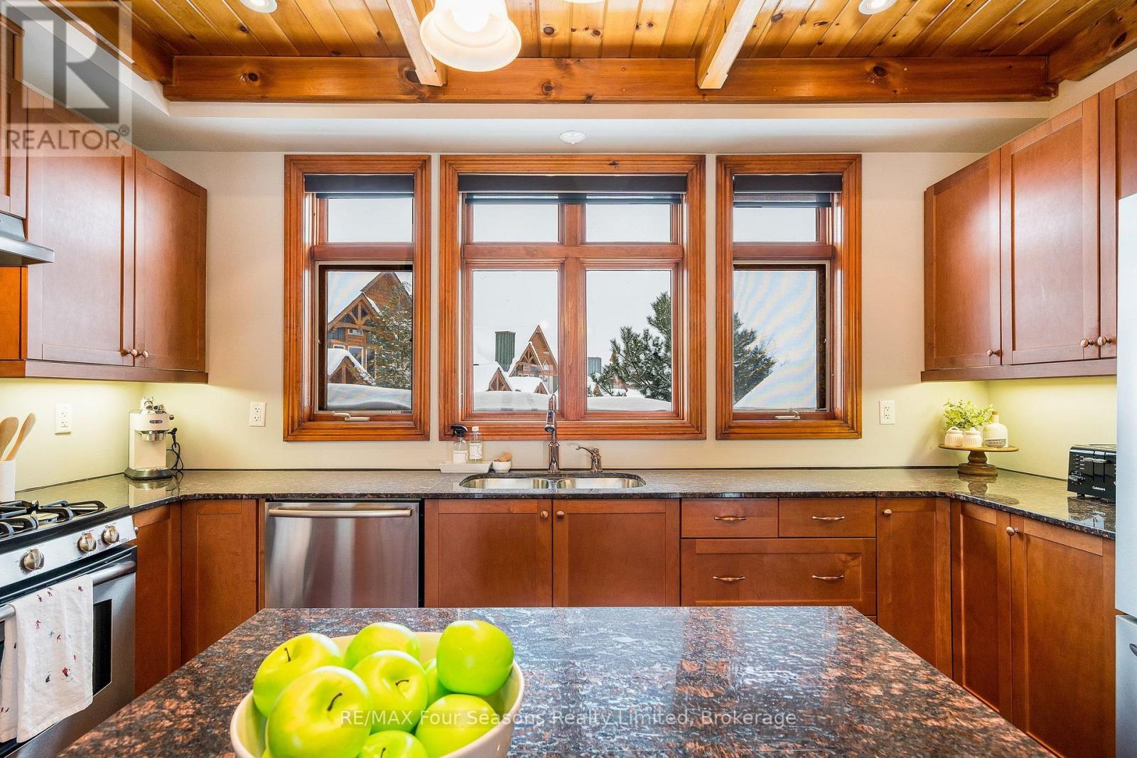 41 - 214 Blueski George Crescent, Blue Mountains, Ontario  L9Y 0V5 - Photo 16 - X12764986