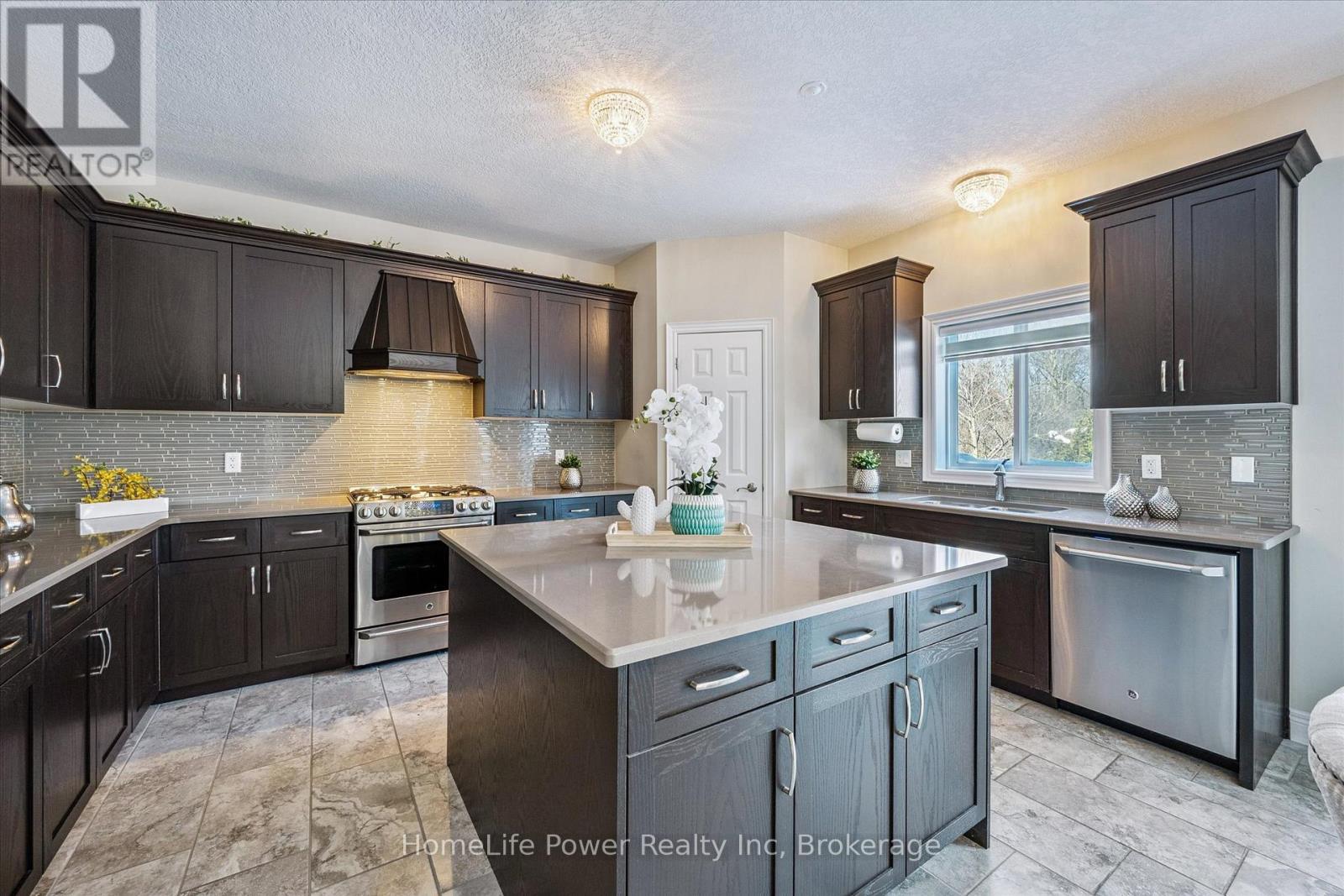 35 Westra Drive, Guelph, Ontario  N1K 0B4 - Photo 17 - X12765018