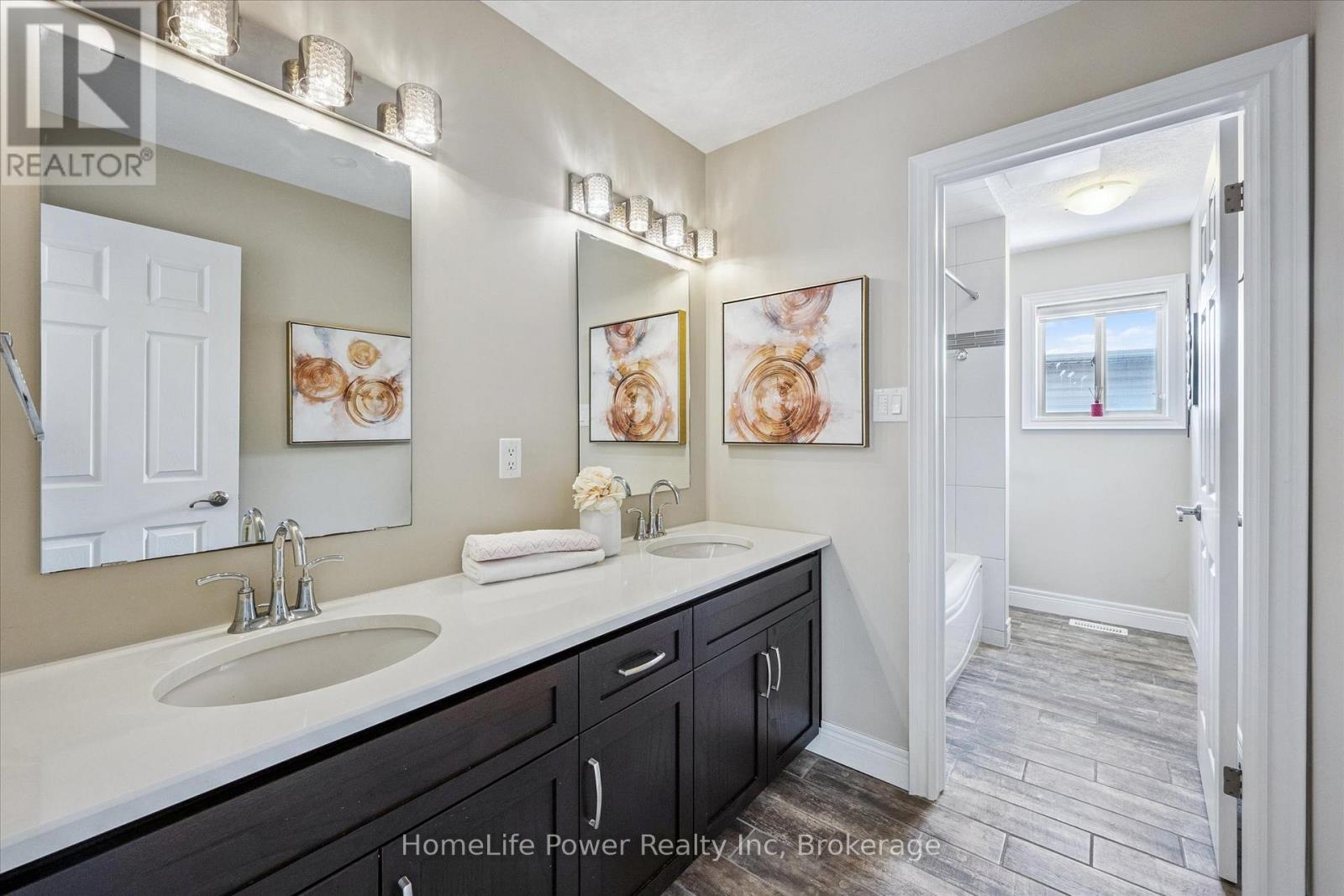 35 Westra Drive, Guelph, Ontario  N1K 0B4 - Photo 35 - X12765018