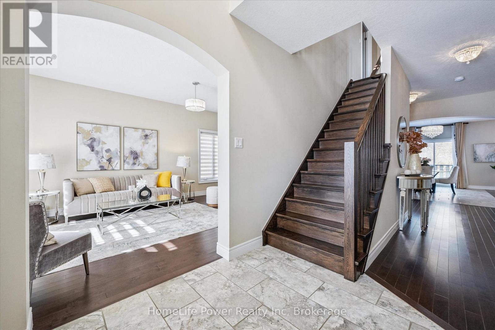 35 Westra Drive, Guelph, Ontario  N1K 0B4 - Photo 4 - X12765018