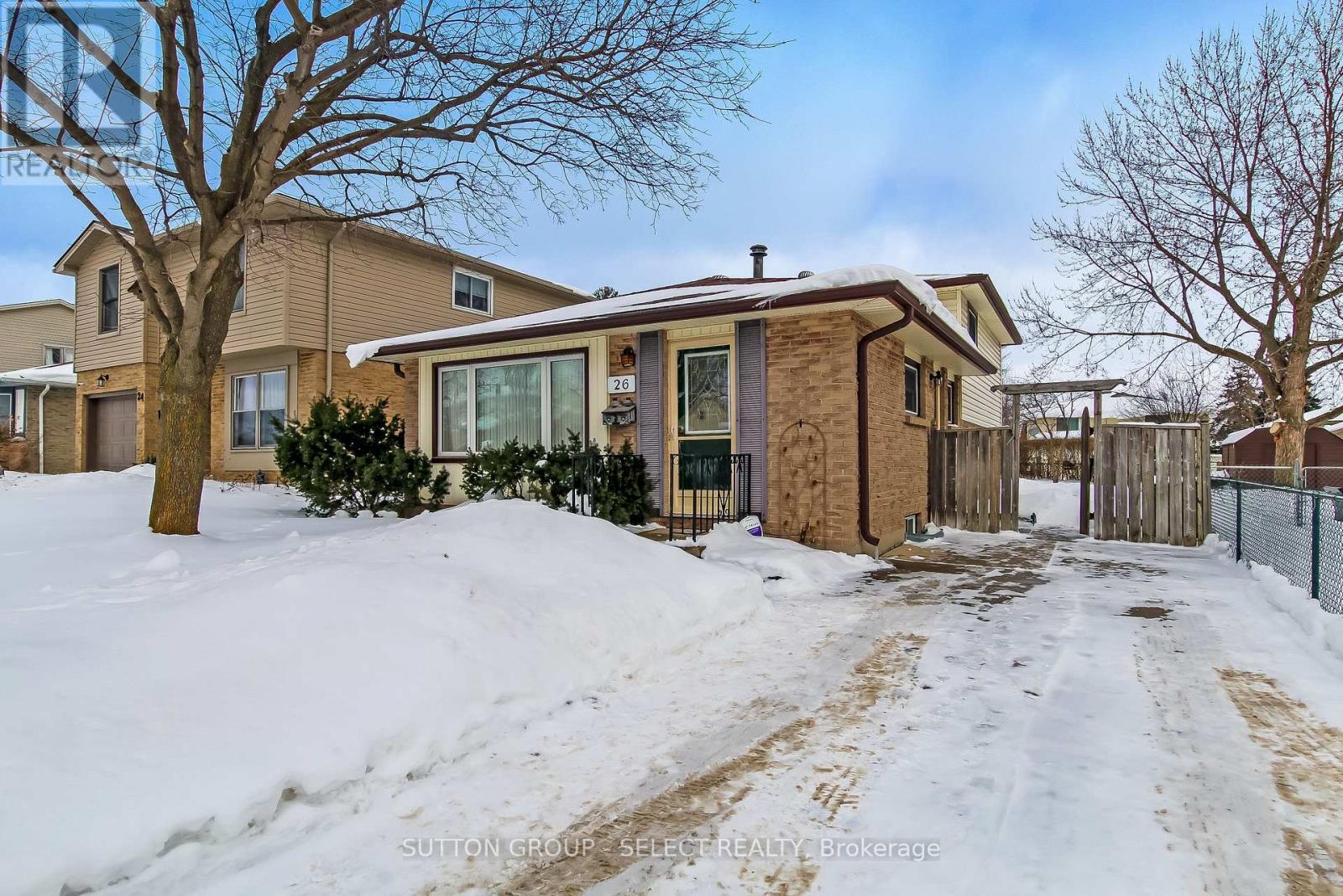 26 GLENROY ROAD, London South, Ontario