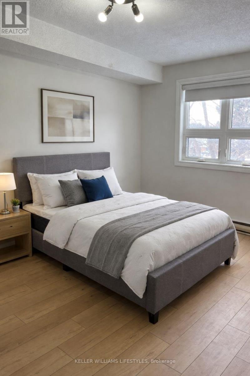 320 - 15 Jacksway Crescent, London North, Ontario  N5X 3T5 - Photo 4 - X12765054