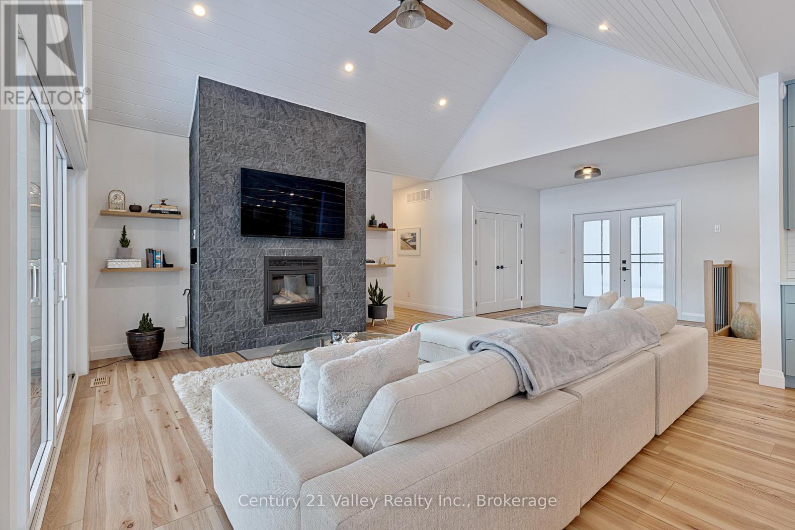 64 Hamish Trail, Whitewater Region, Ontario  K0J 2L0 - Photo 12 - X12765026