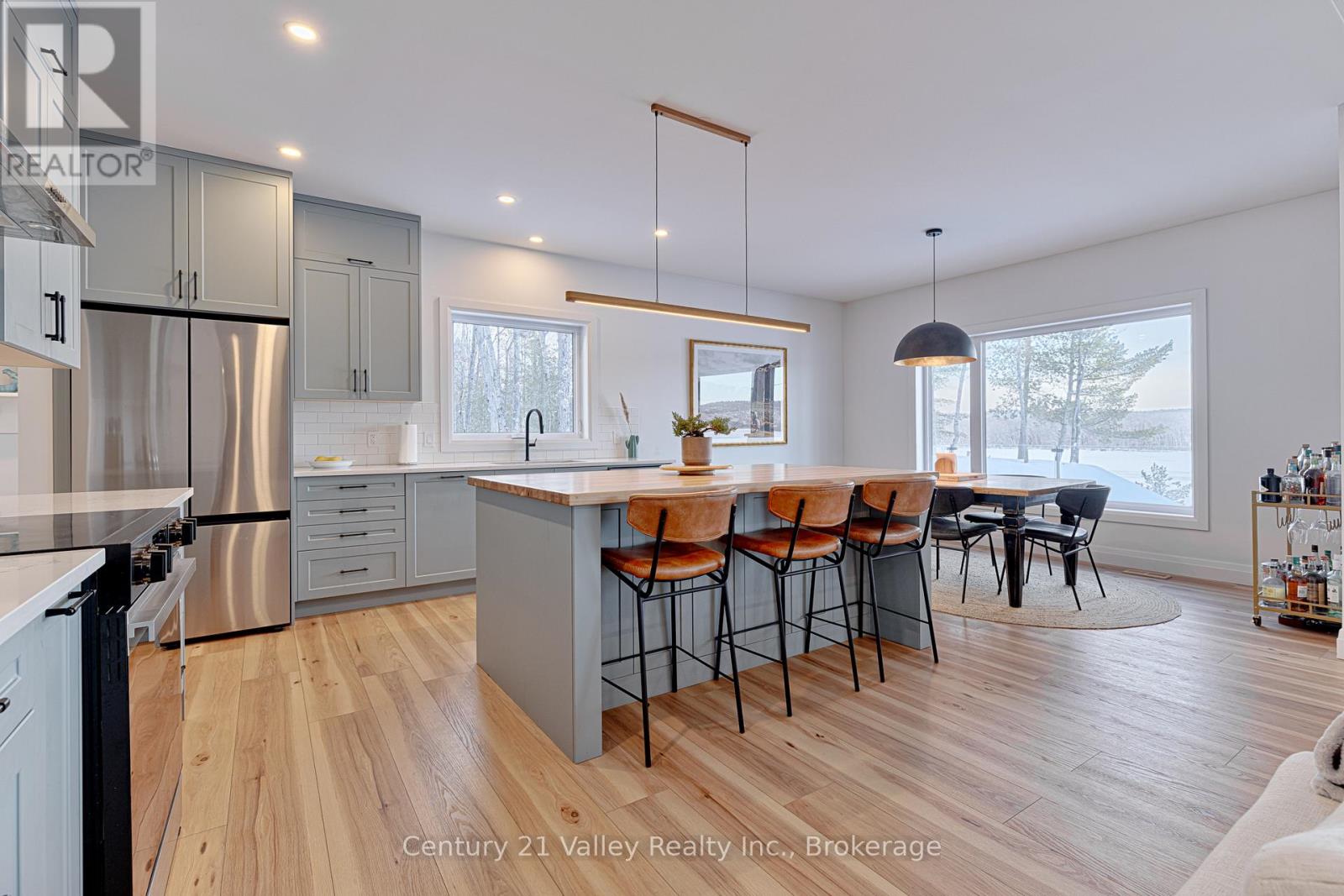 64 Hamish Trail, Whitewater Region, Ontario  K0J 2L0 - Photo 16 - X12765026