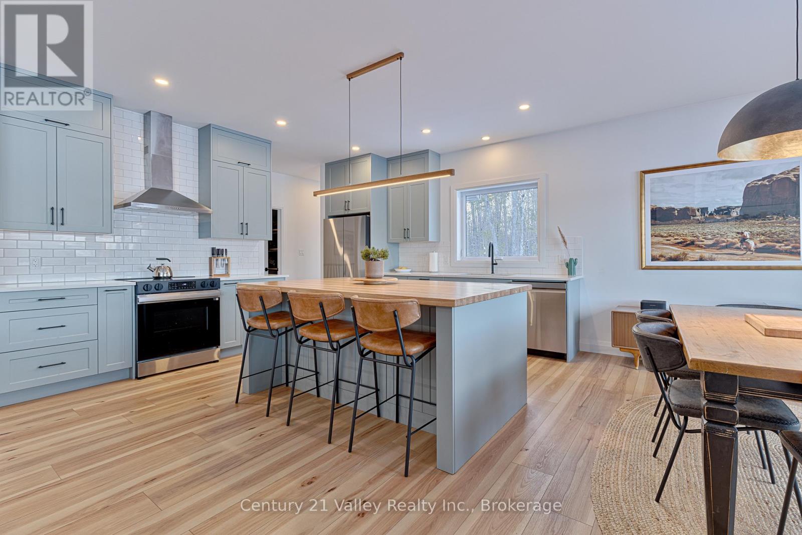 64 Hamish Trail, Whitewater Region, Ontario  K0J 2L0 - Photo 18 - X12765026