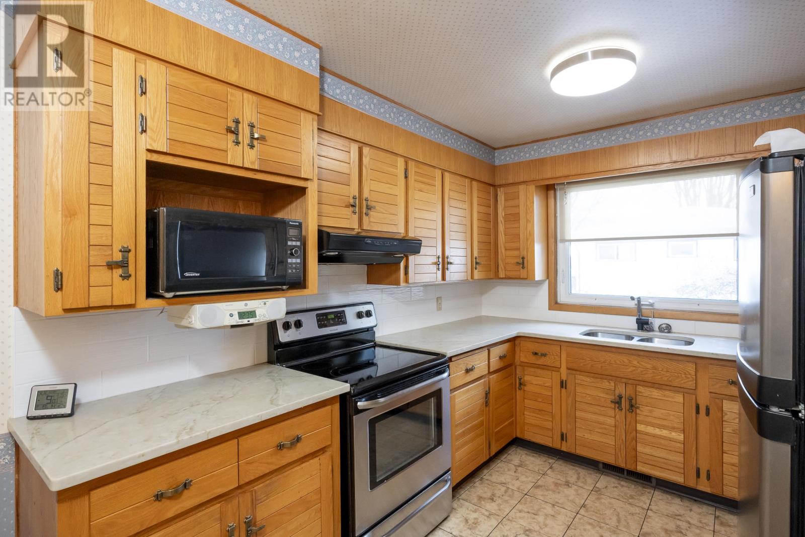 604 Ashdale Pl, Thunder Bay, Ontario  P7E 3M6 - Photo 10 - TB2600156