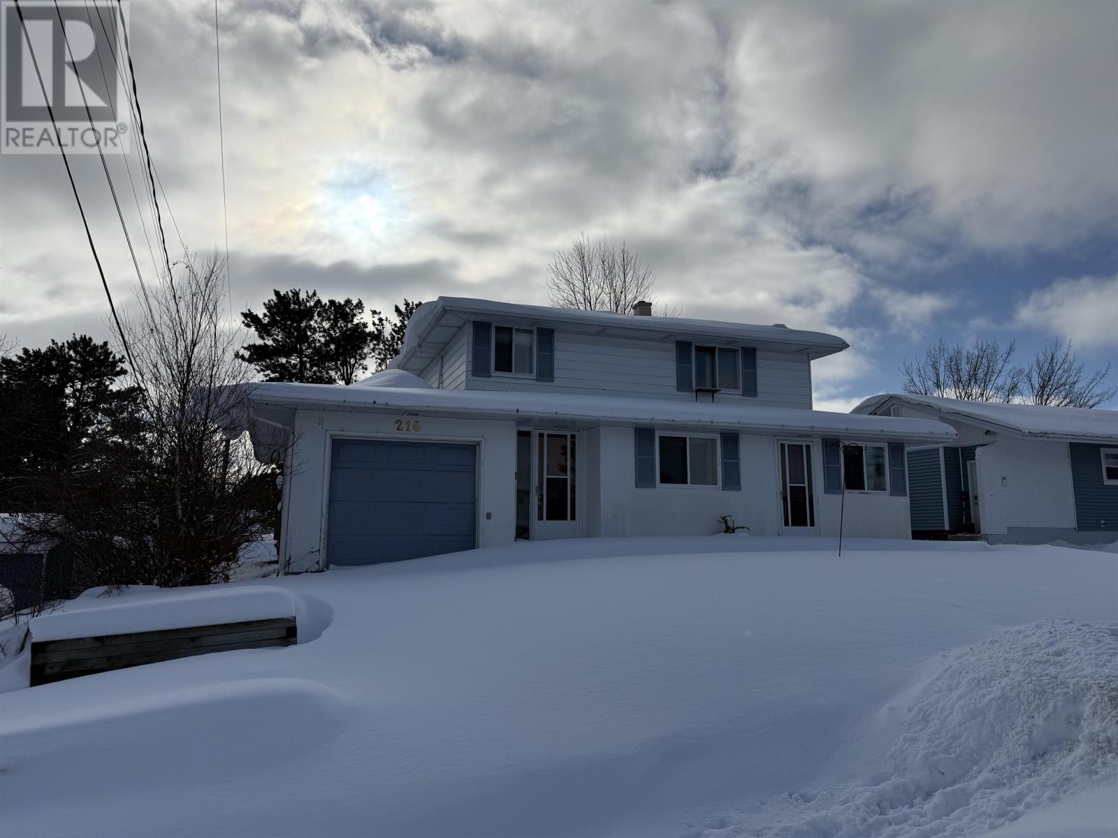 210 Parkdale Rd, Dryden, Ontario  P8N 1S7 - Photo 1 - TB2600164