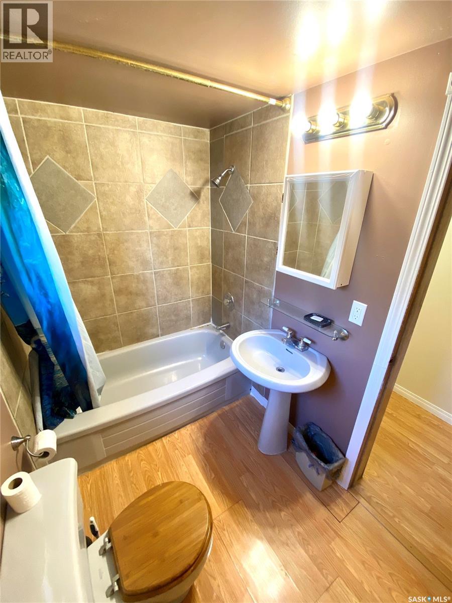 505 2nd Street, Estevan, Saskatchewan  S4A 0K6 - Photo 11 - SK019453